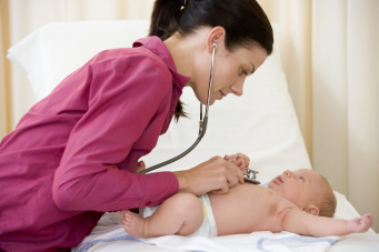 Consultation docteur et bébé
