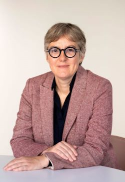 Cécile Courrèges directrice générale de l'ARS Auvergne-Rhône-Alpes