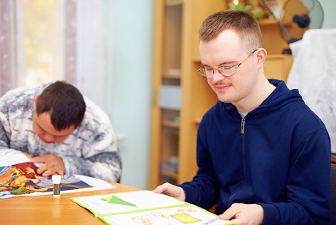 Jeune en situation de handicap